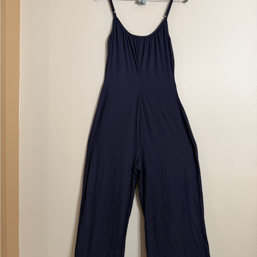 Socialite Navy Wide Leg Jumpsuit – NWT –Large